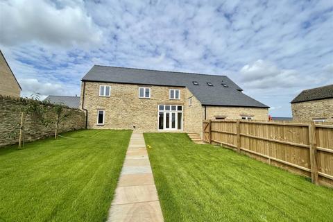 4 bedroom detached house for sale, Back Lane, Morcott, Oakham