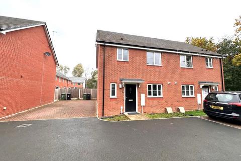 3 bedroom semi-detached house for sale, Viaduct Close, Kidderminster, DY10