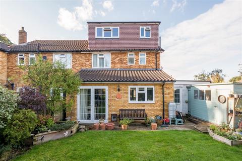 1 Rolleston Close, Petts Wood, Orpington, BR5 1AN
