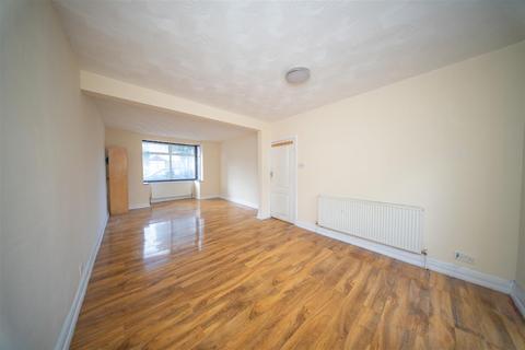 5 bedroom end of terrace house for sale, Allenby Road, Southall UB1