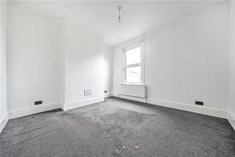 3 bedroom end of terrace house for sale, Amott Road, London