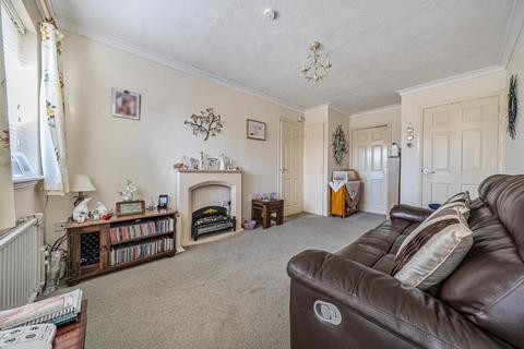 1 bedroom flat for sale, Hawkwell, Hampshire PO16