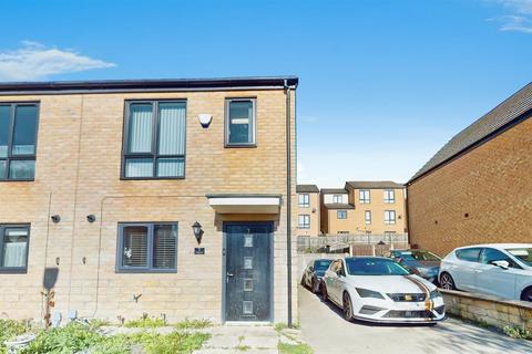 7 Daisy Fields, Bradford, BD2 1DZ