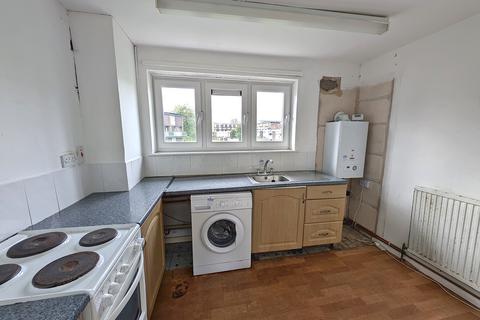 1 bedroom flat for sale, White Thorns View, Batemoor, S8 8EU