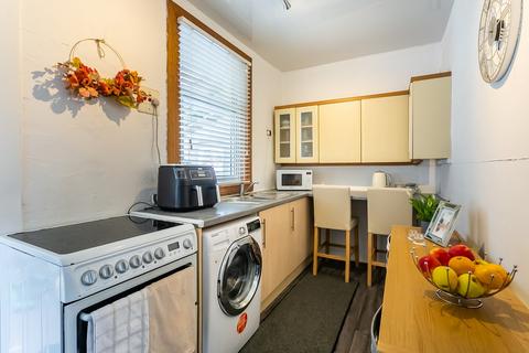 60 Bellevue Road, Edinburgh, EH7 4DE