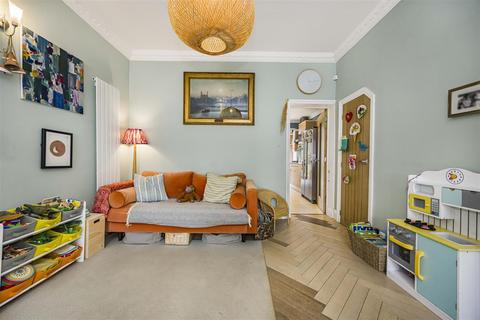8 Waterloo Road, London, E10 7HR