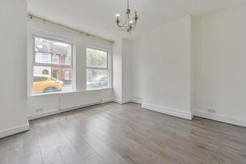 2 bedroom maisonette for sale, 89 Rosslyn Cresent, HA1