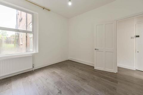 2 bedroom maisonette for sale, 89 Rosslyn Cresent, HA1