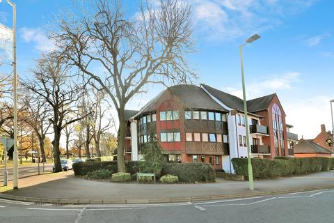 2 bedroom flat for sale, Park Court, Norton Way South, Letchworth