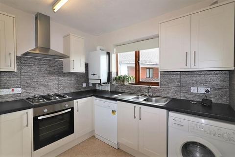 2 bedroom flat for sale, Park Court, Norton Way South, Letchworth