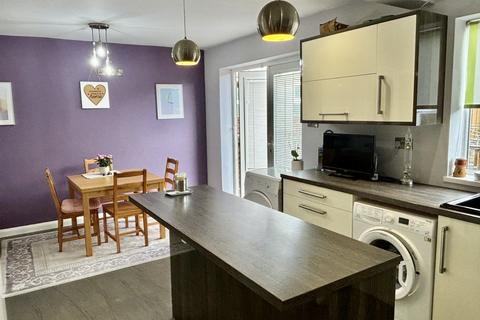 3 bedroom semi-detached house for sale, Sunny Bank Walk, Mirfield, West Yorkshire, WF14