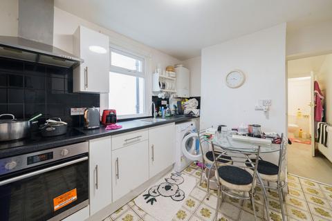 4 bedroom terraced house for sale, Claylands Road, London SW8