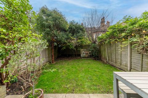 4 bedroom terraced house for sale, Thornby Road, Lower Clapton, E5