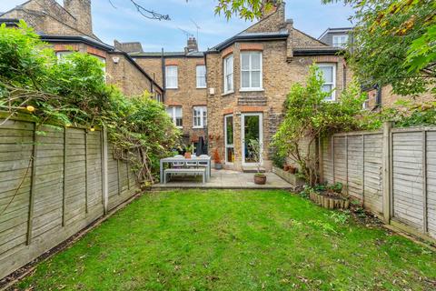 4 bedroom terraced house for sale, Thornby Road, Lower Clapton, E5