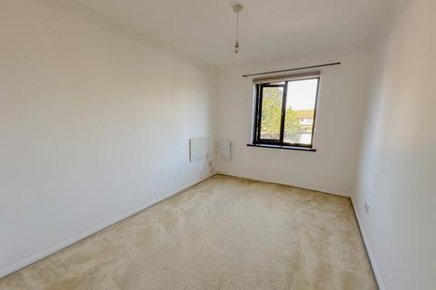 1 bedroom flat for sale, Colnbrook, Berkshire