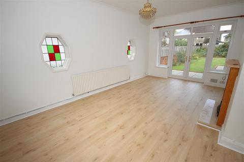 2 bedroom detached bungalow for sale, King George V Drive West, Heath, Cardiff