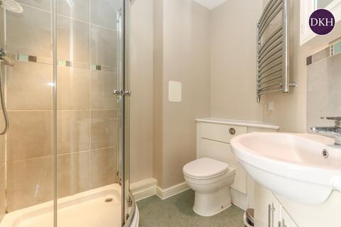 2 bedroom apartment to rent, Arden Court, Watford WD17