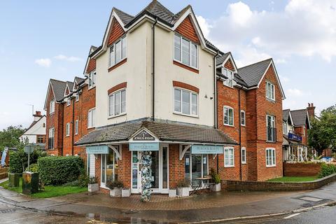 1 bedroom apartment for sale, Kings Road, Shalford, Guildford, Surrey, GU4