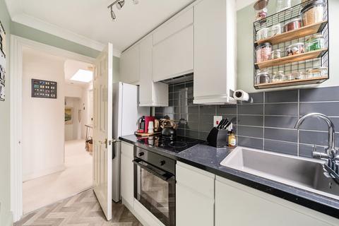 1 bedroom apartment for sale, Kings Road, Shalford, Guildford, Surrey, GU4