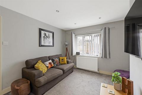 1 bedroom flat for sale, Kent Close, Paddock Wood, Tonbridge