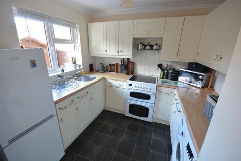 2 bedroom cluster house for sale, Goldfinch Road, Creekmoor, Poole BH17