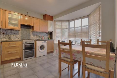 4 bedroom house to rent, Perivale, UB6