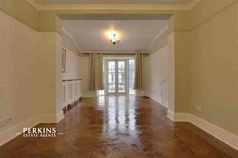 4 bedroom house to rent, Perivale, UB6