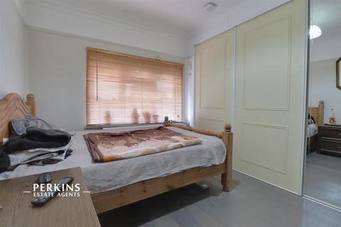 4 bedroom house to rent, Perivale, UB6