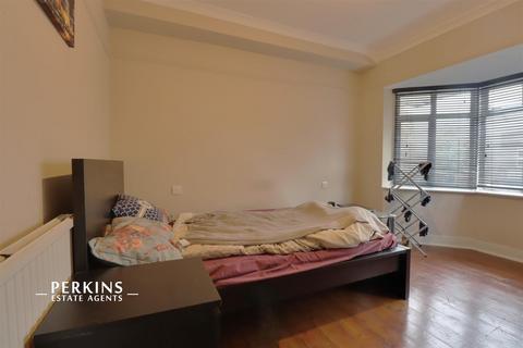 4 bedroom house to rent, Perivale, UB6