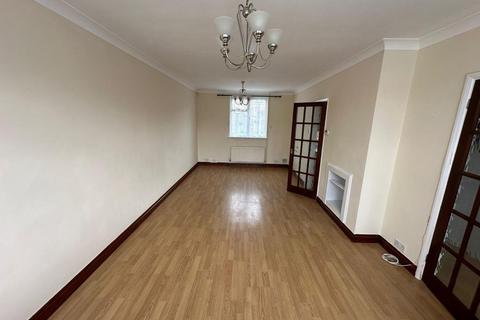 3 bedroom terraced house to rent, Slough,  Berkshire,  SL3