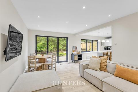 3 bedroom detached house for sale, Lime Gardens, Middleton