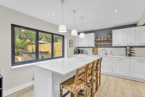 3 bedroom detached house for sale, Lime Gardens, Middleton