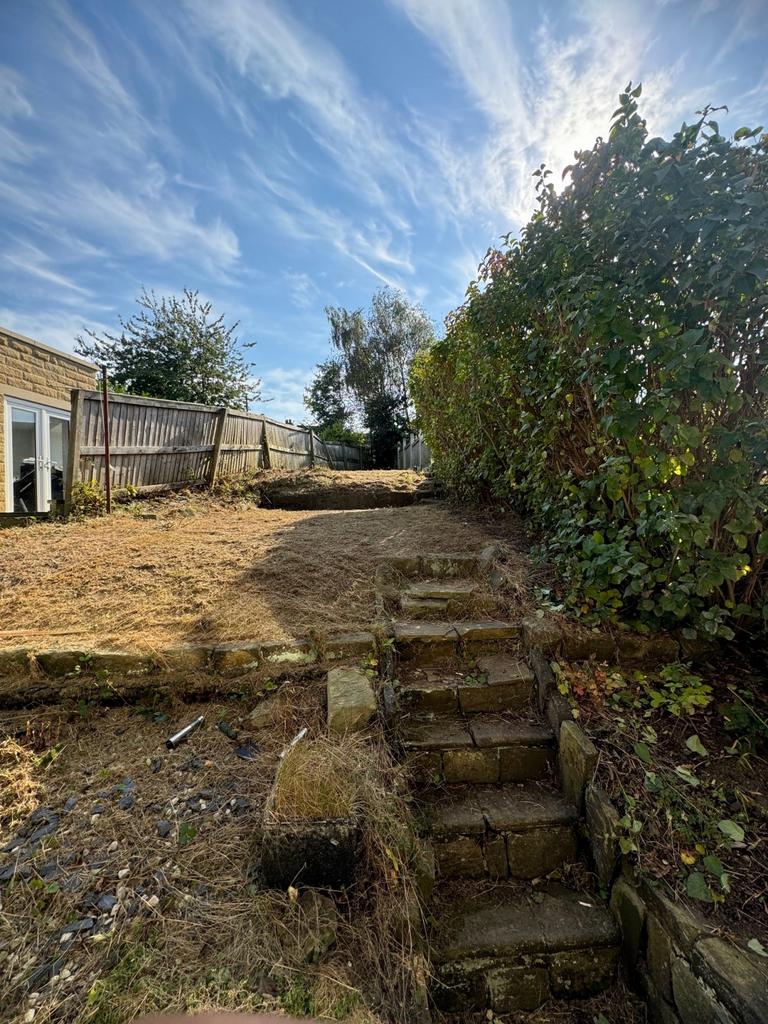Rear garden pic 3