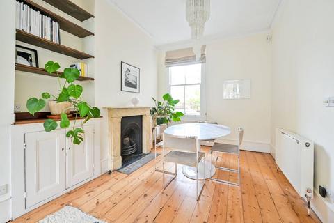 3 bedroom flat for sale, Tasman Road, Clapham North, London, SW9