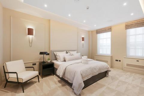 4 bedroom flat to rent, North Audley Street, London, W1K