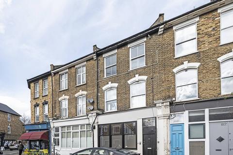 3 bedroom maisonette for sale, Mountgrrove Road, Islington, London, N5