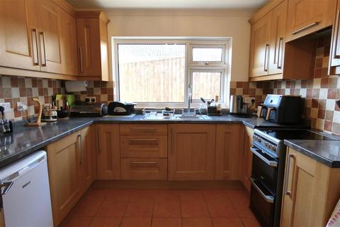 3 bedroom bungalow for sale, Jubilee Gardens, Templeton, Narberth