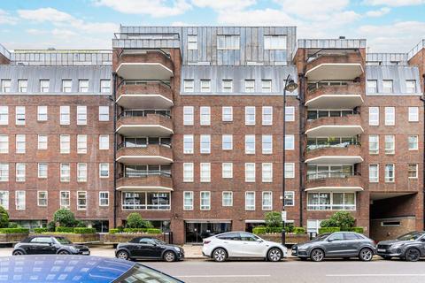 3 bedroom flat to rent, Cheyne Walk, Chelsea, London, SW3