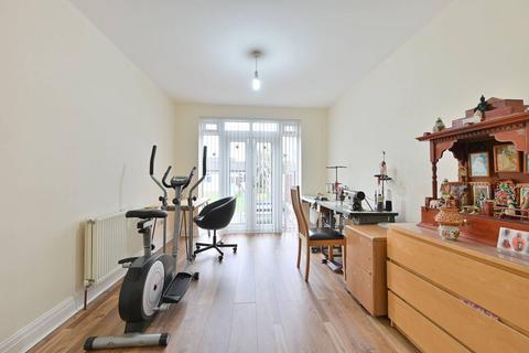 60 Bassingham Road, Wembley, HA0 4RL