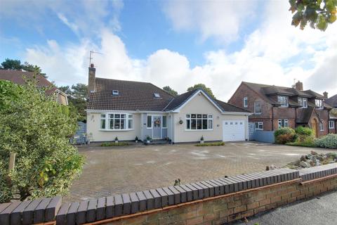 4 bedroom detached house for sale, The Fairway, West Ella