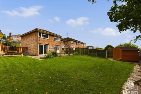 3 bedroom semi-detached house for sale, Cherry Walk, Lydney GL15