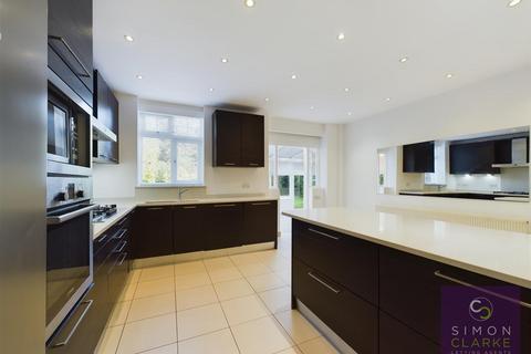 4 bedroom detached house to rent, Bancroft Avenue, London, N2