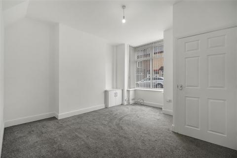 2 bedroom terraced house to rent, Craig Street, Darlington