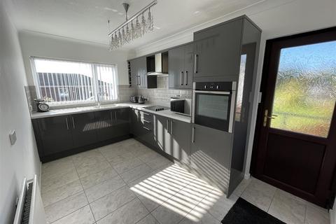 34 Parc Tyisha, Burry Port, SA16 0RS