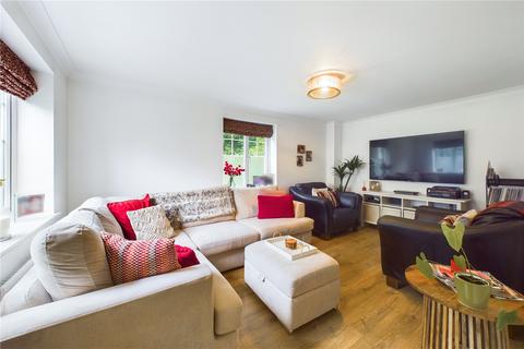 21 Ashurst Way, East Grinstead, RH19 3GJ