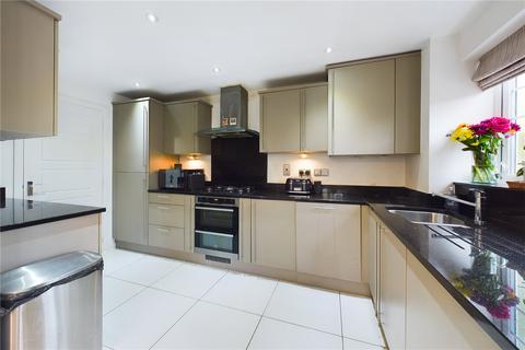 21 Ashurst Way, East Grinstead, RH19 3GJ