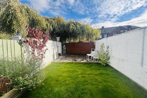 3 bedroom terraced house for sale, Princes Road, Broadheath, Altrincham