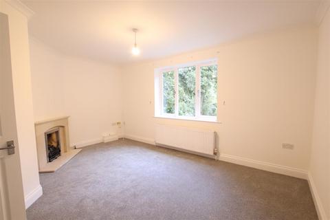 2 bedroom apartment to rent, The Drive, Bognor Regis