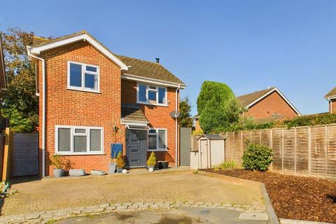 3 bedroom detached house for sale, Bissley Drive, Maidenhead, Berkshire, SL6