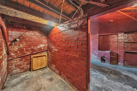 2 Aviary Row, Leeds, LS12 2NZ